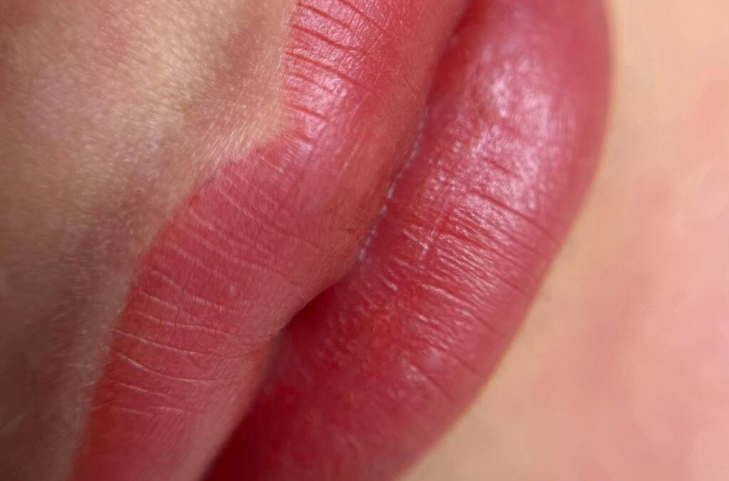 Τι Είναι το Magic Shading & τα Aquarella Lips;